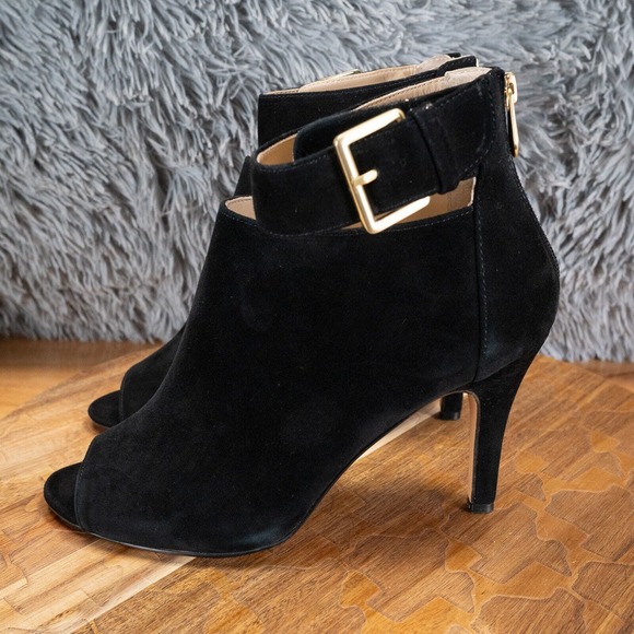 Size 8.5 - Adrienne Vittadini Gail Black Suede Leather High Heels Peep Toe Shoes - Picture 3 of 8